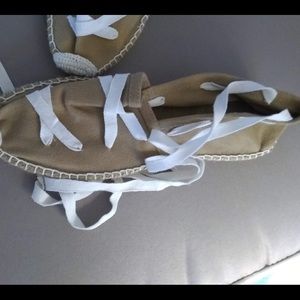 ESPADRILLES, THE SUMMER SHOE!